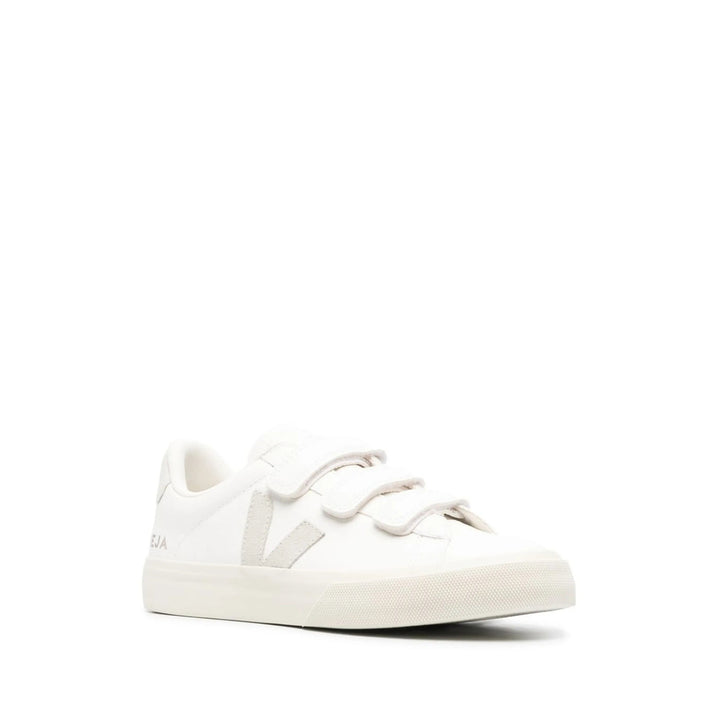 Veja Sneakers - White | a86ba0db49c04d179b504684c9317f8fa2652dc8