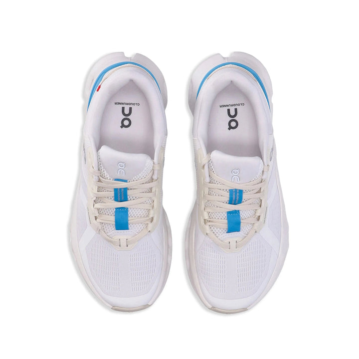 On Running Sneakers - White | 4f44e5a0c384c70552e82bf5b70024d8ded270e0