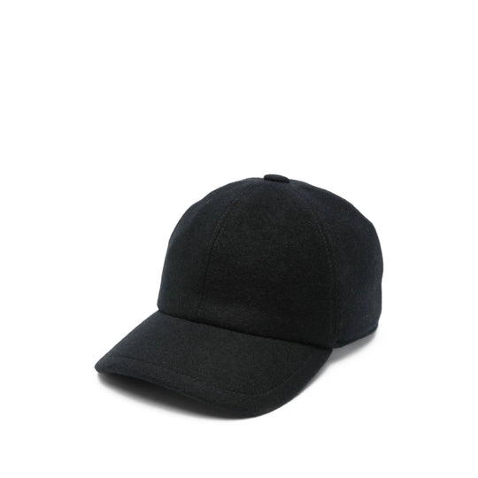 Caps Black