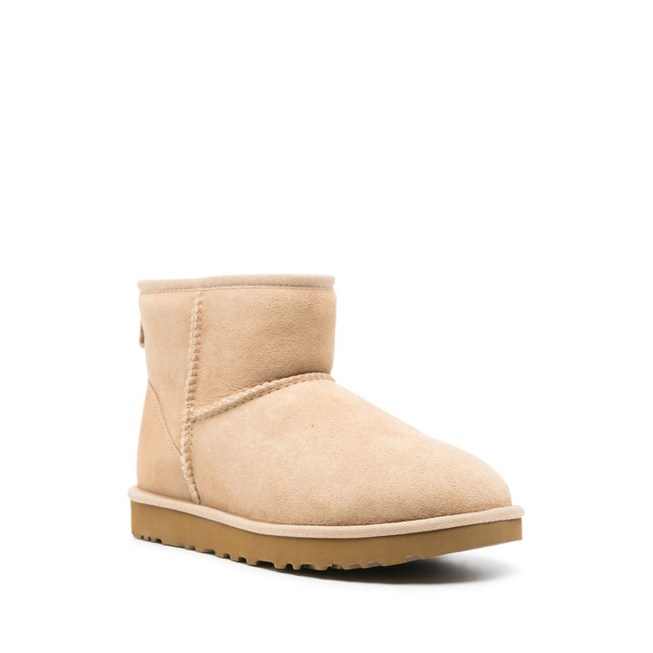Ugg Shoes - Brown | 8b9237ee31154a7658fe921d51543f9f2c584447