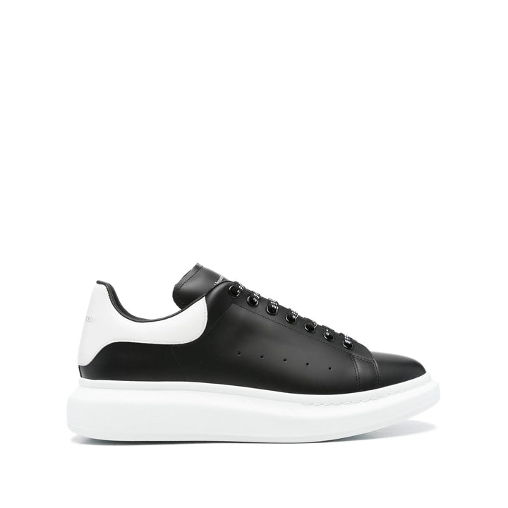 Alexander Mcqueen Sneakers - Black | f6184a3e96a2268d80678370374b3fbf51fa2ce6