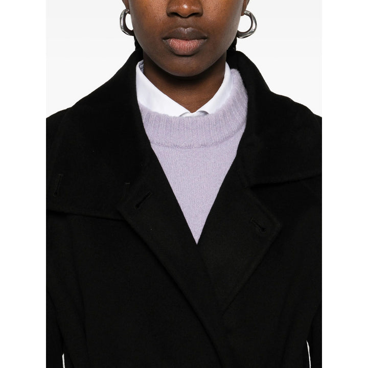 The Dynamis Studio Coats - Black | 428ef6f82475848fea5ca87f021c079291b024e2