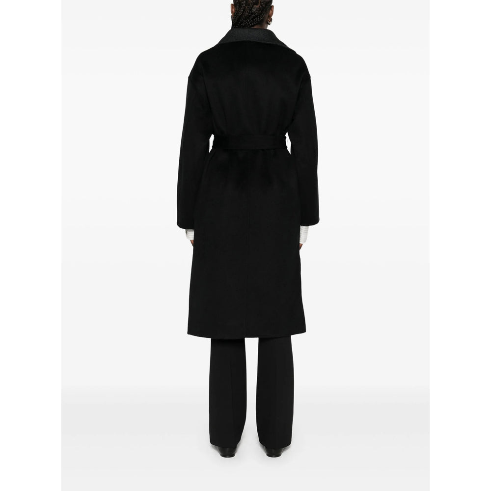 The Dynamis Studio Coats - Black | 9f93601f368e46c08412796c803389d2a1a96da0