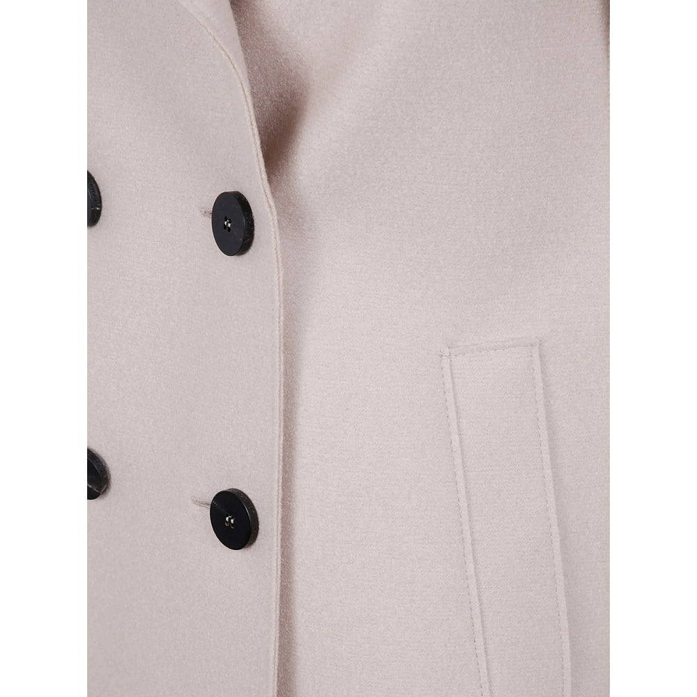 Harris Wharf London Capes - Neutral | d4c475001be45e0d285eb57c32c76b87f98669fd