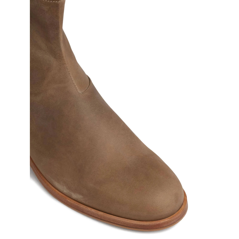 Common Projects Shoes - Brown | a5aae3860e258b461754161215a6547bd6a7895f