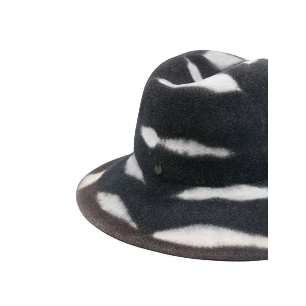 Yesey Caps - Black | b6657ac5244bd401daf20b8ca157deeded2bac6b