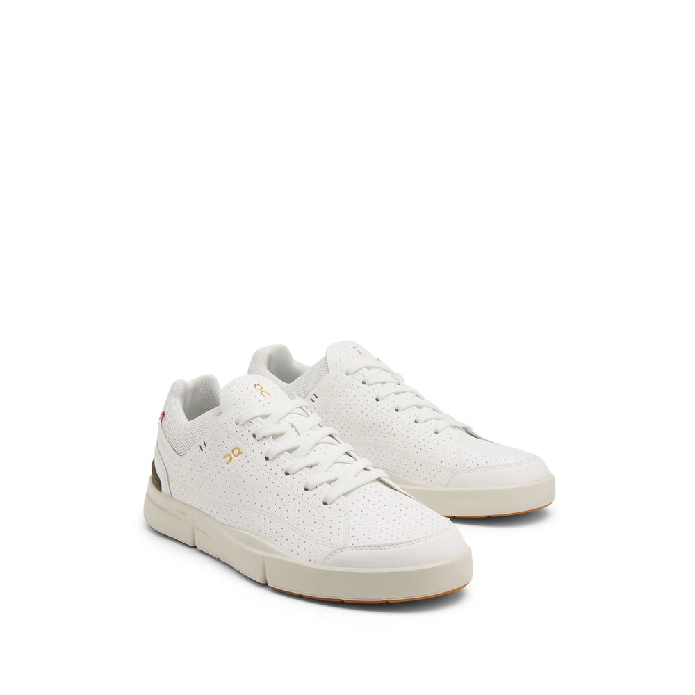 On Running Sneakers - White | 635d19908a720960d36ae3704f1cc4bdabf06459