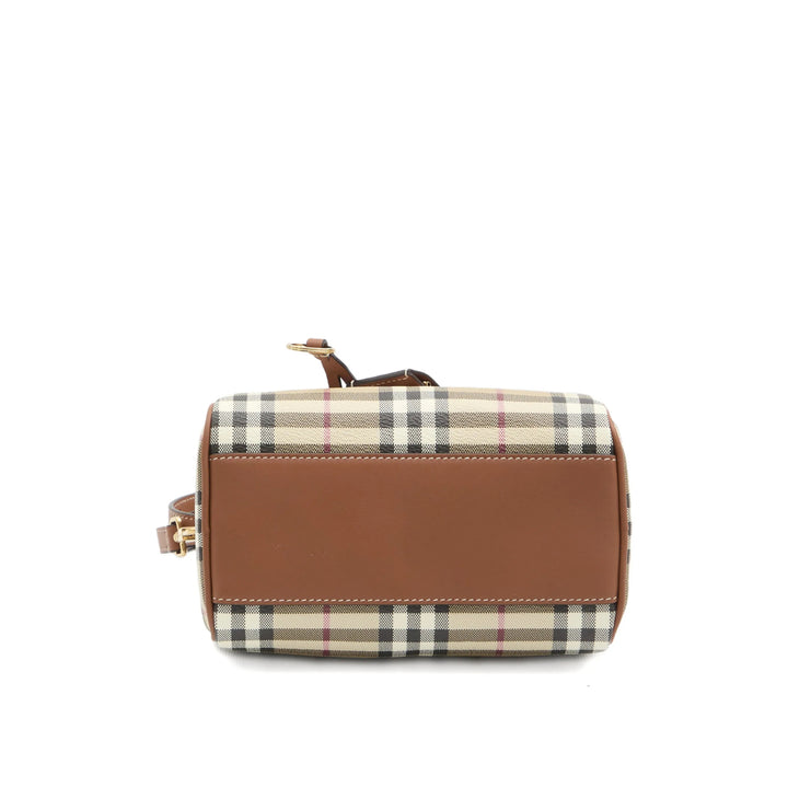 Burberry Bags - Neutral, Black | 2e88ddf6ba3492bb76d17eec4d87516401588f70