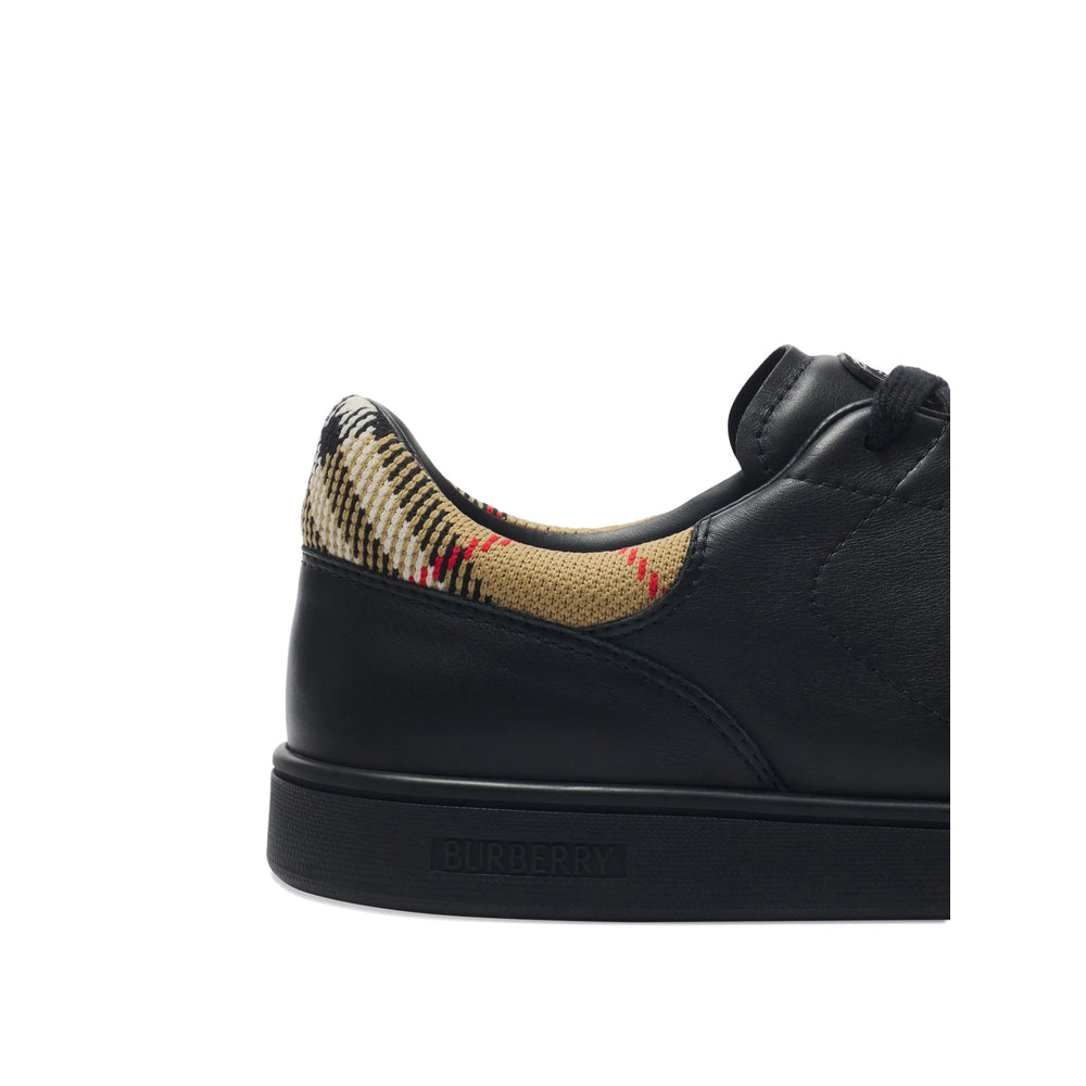 Burberry Sneakers - Black | 1494a69dd6ba8e3788a7365347e9959a95f9ffa1