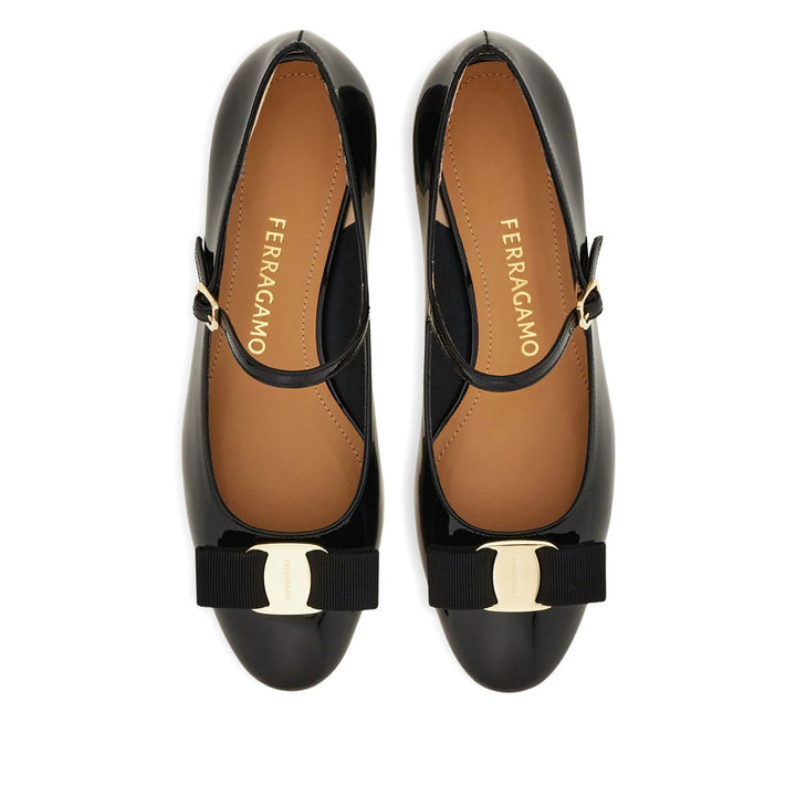 Ferragamo Shoes - Black | e24bcc6f9250eda74604f0f7fdaaff9ba447736e