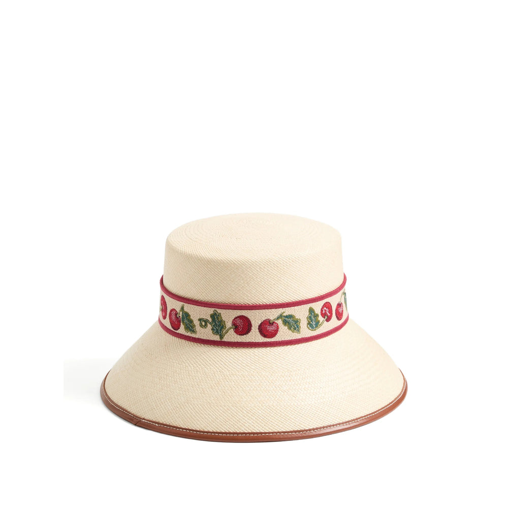 Valentino Garavani Caps - Neutral | 988e489216d8299e5490395e4df512df28fae984