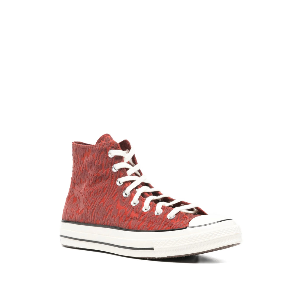 Converse Sneakers - Red | c75fdbf28ca539b8df1839a00339c3538c6db40d