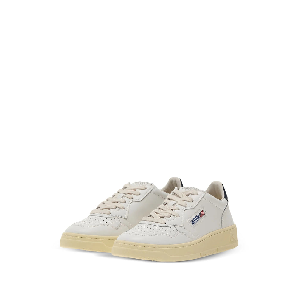 Autry Sneakers - White | c9688b1a9d29266de93c0fbb5749fef72e8f414e
