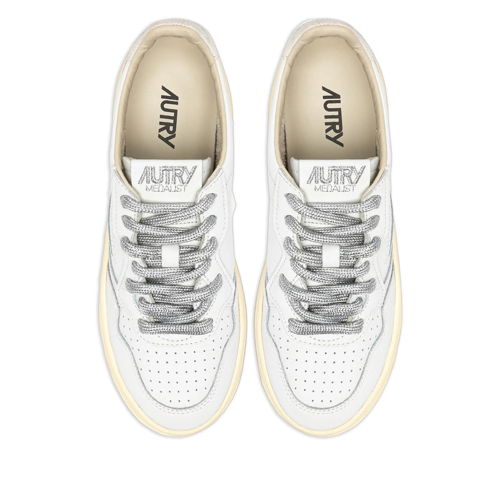 Autry Sneakers - White | 610e8e927371e80802a5c671fce7ade4a15fe88a