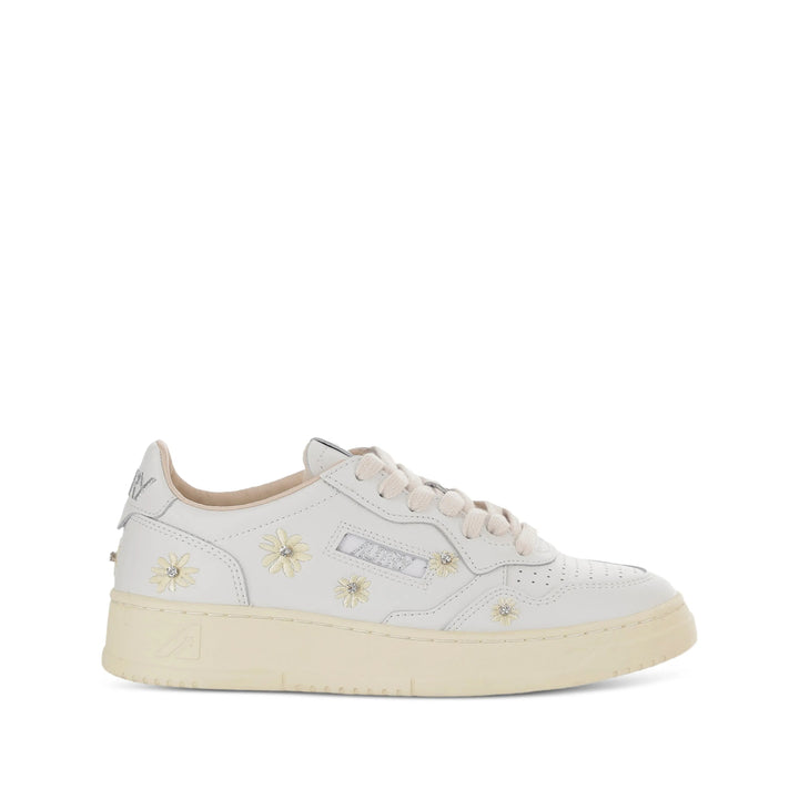 Autry Sneakers - White | 80ef7f3d479d7db4921fbb7ec2e49cc4e1d6cc07