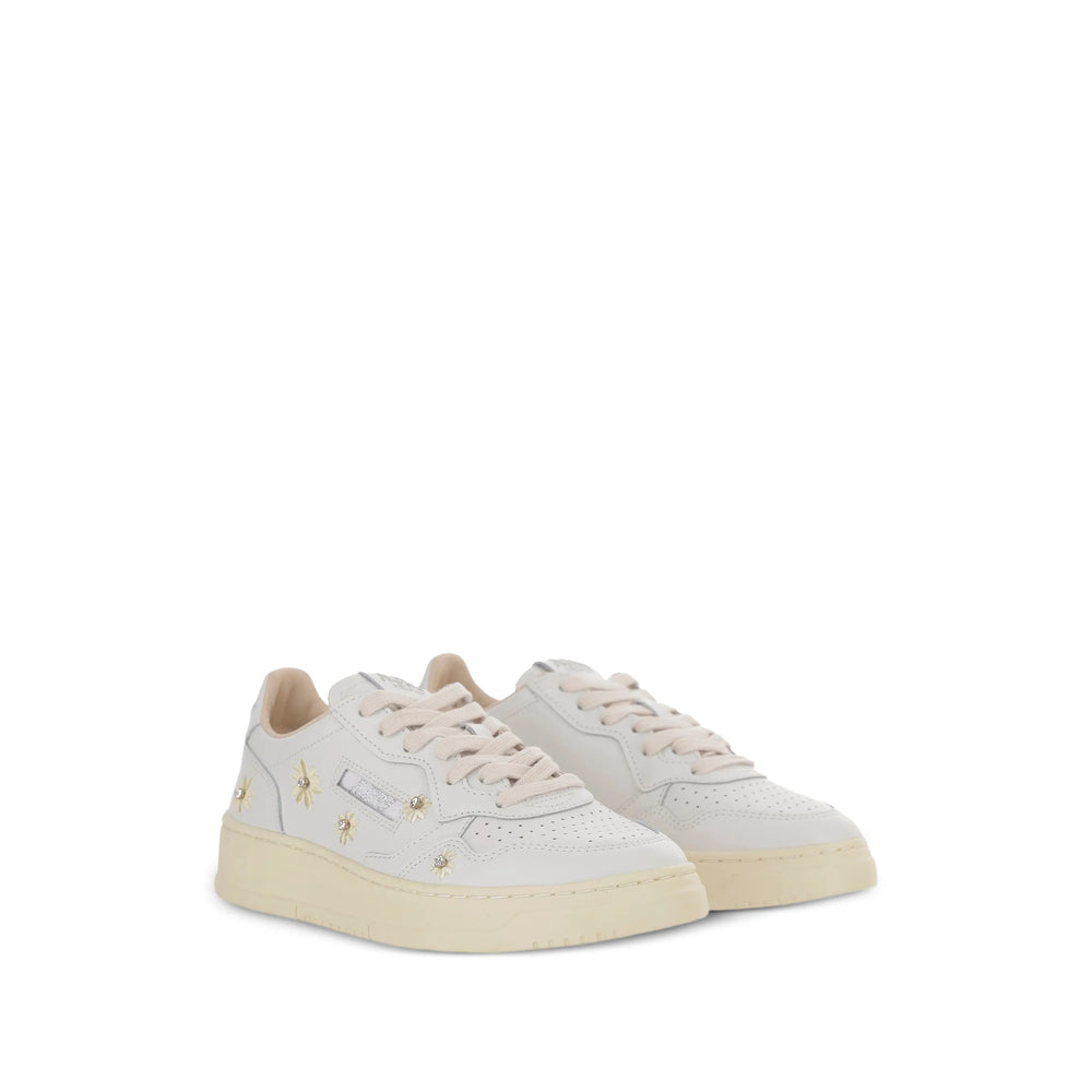 Autry Sneakers - White | 70164180808764e712223d063d940751af0ad530