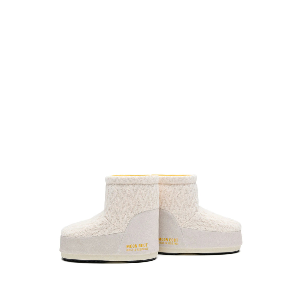 Moon Boot X Guest In Residence Shoes - White | afa6d058c672f88fca8139c324bc217083a8ca6c