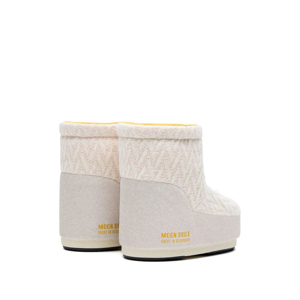 Moon Boot X Guest In Residence Shoes - White | 3f96f4583c0697d56d18ac671683dee4368dff85