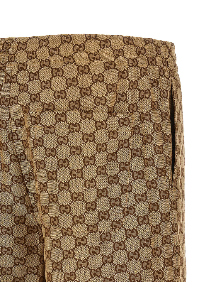 Gucci Gg Supreme Bermuda and Short - Beige | e260946a42ad2c48023e39e974927868612d0bc8