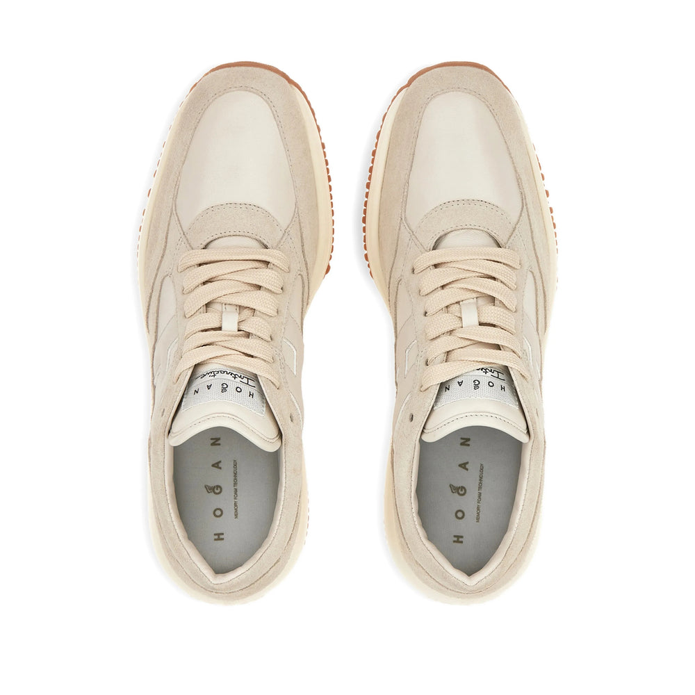 Hogan Sneakers - Neutral | 633490221f28333be0f8500cfb1fc7231b26e1cf