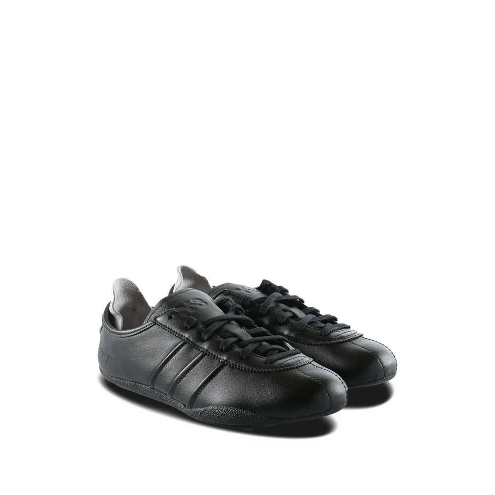 Y-3 Sneakers - Black | b11751ad95ac73e1d6bae16538ec0a1c53e63740