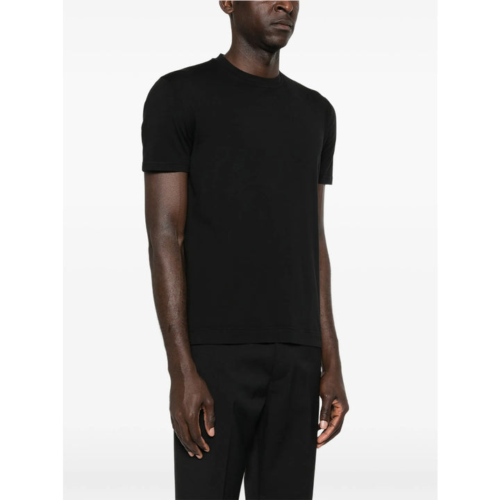 Fedeli T Shirts - Black | ac7419aec12bef836394036e69e7f6069874ebc2