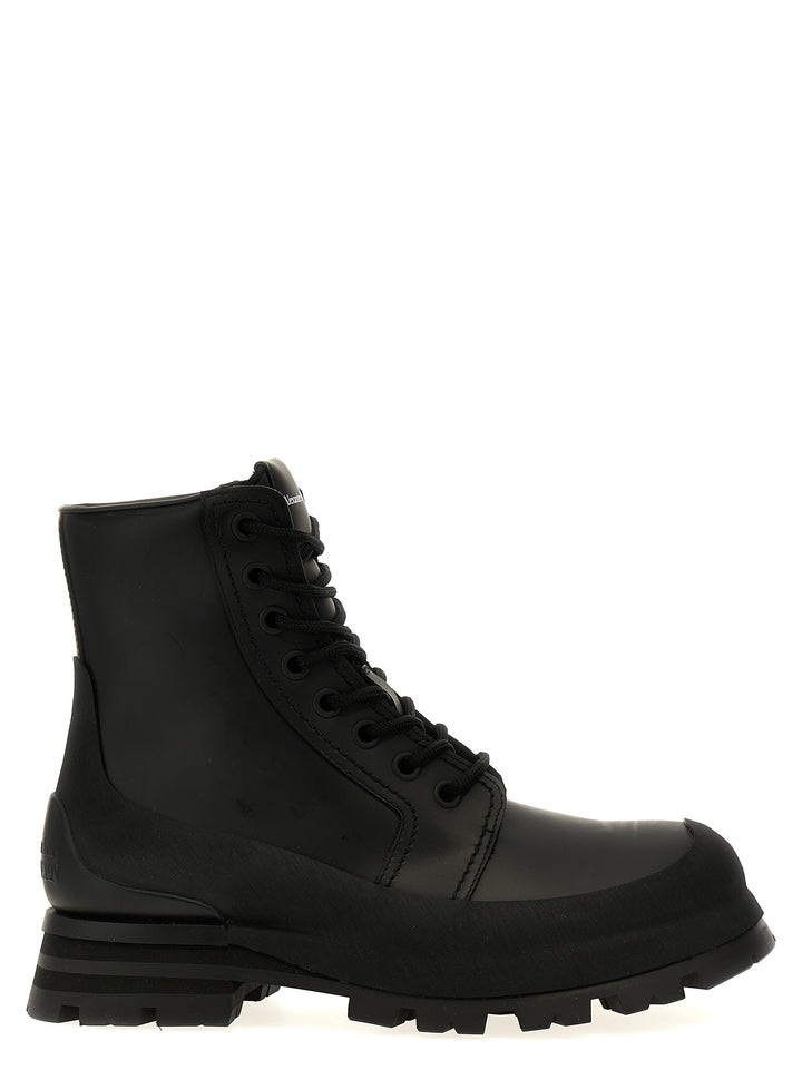 Mcqueen Wander Boots and Ankle Boots - Black | fcbe17610d7f756c27f9e8b6965b9920b43b7a23