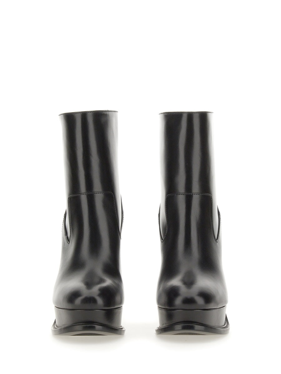 Alexander McQueen Boots - Black | Wanan Luxury