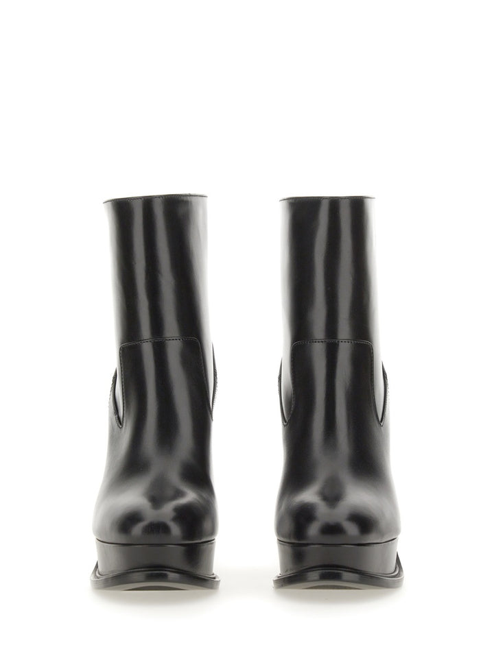 Alexander McQueen Boots - Black | Wanan Luxury