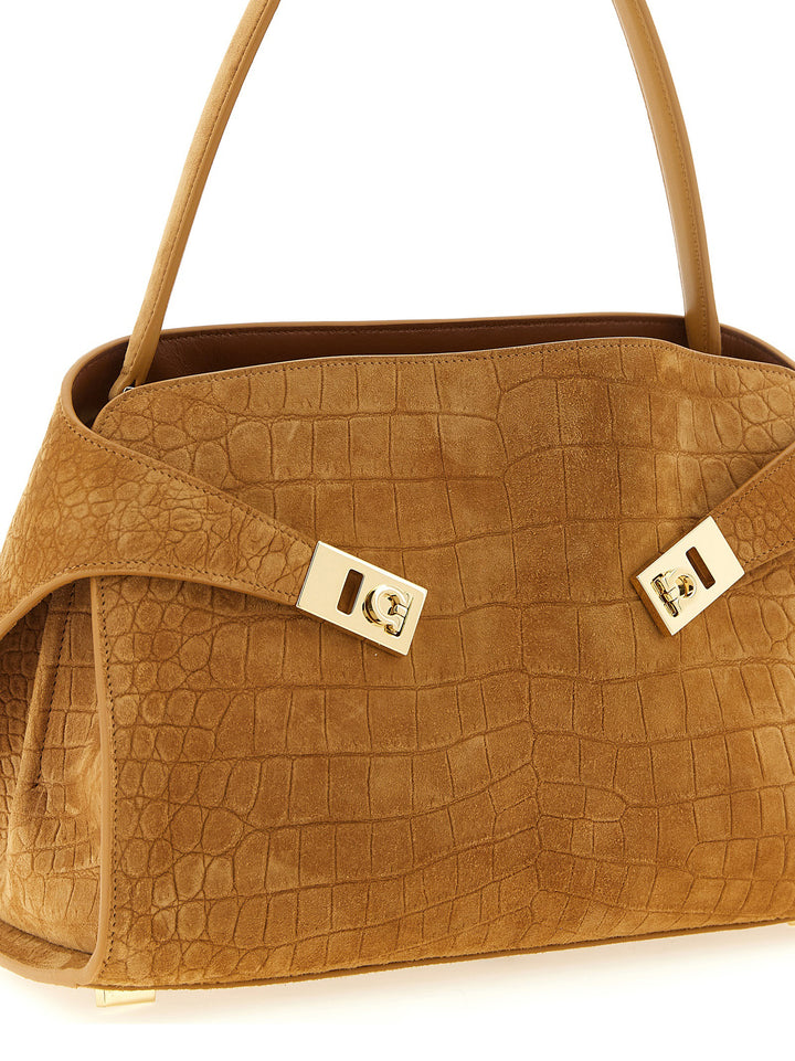 Ferragamo Hug Soft (M) Shoulder Bags - Brown | 92f82a48daf015468b80b3b6f0f9399782299c42