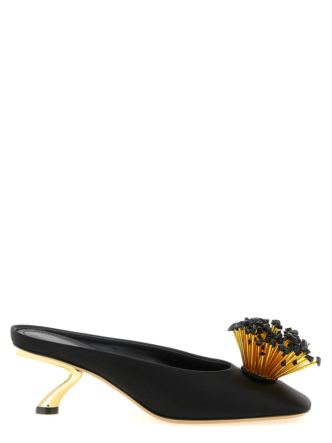 Ferragamo Safi Pumps - Black | efc7f264a601ba561306dd48f924ab0922218e09