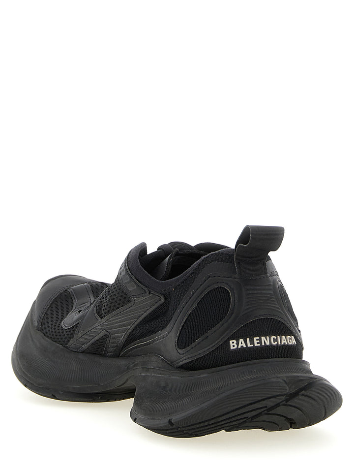 Balenciaga Circuit Sneakers - Black | 9f9c0d693c63928ff2185404a2ac27fda12ec2b1