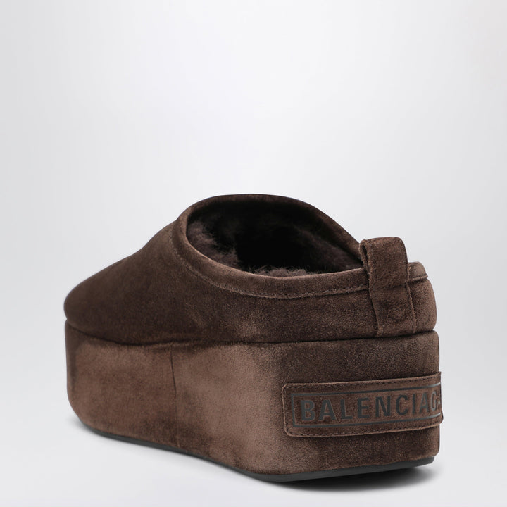 Balenciaga Apparel & Accessories - Brown | bd6c1d2c10c73e657caf6b43a79395324cd33815