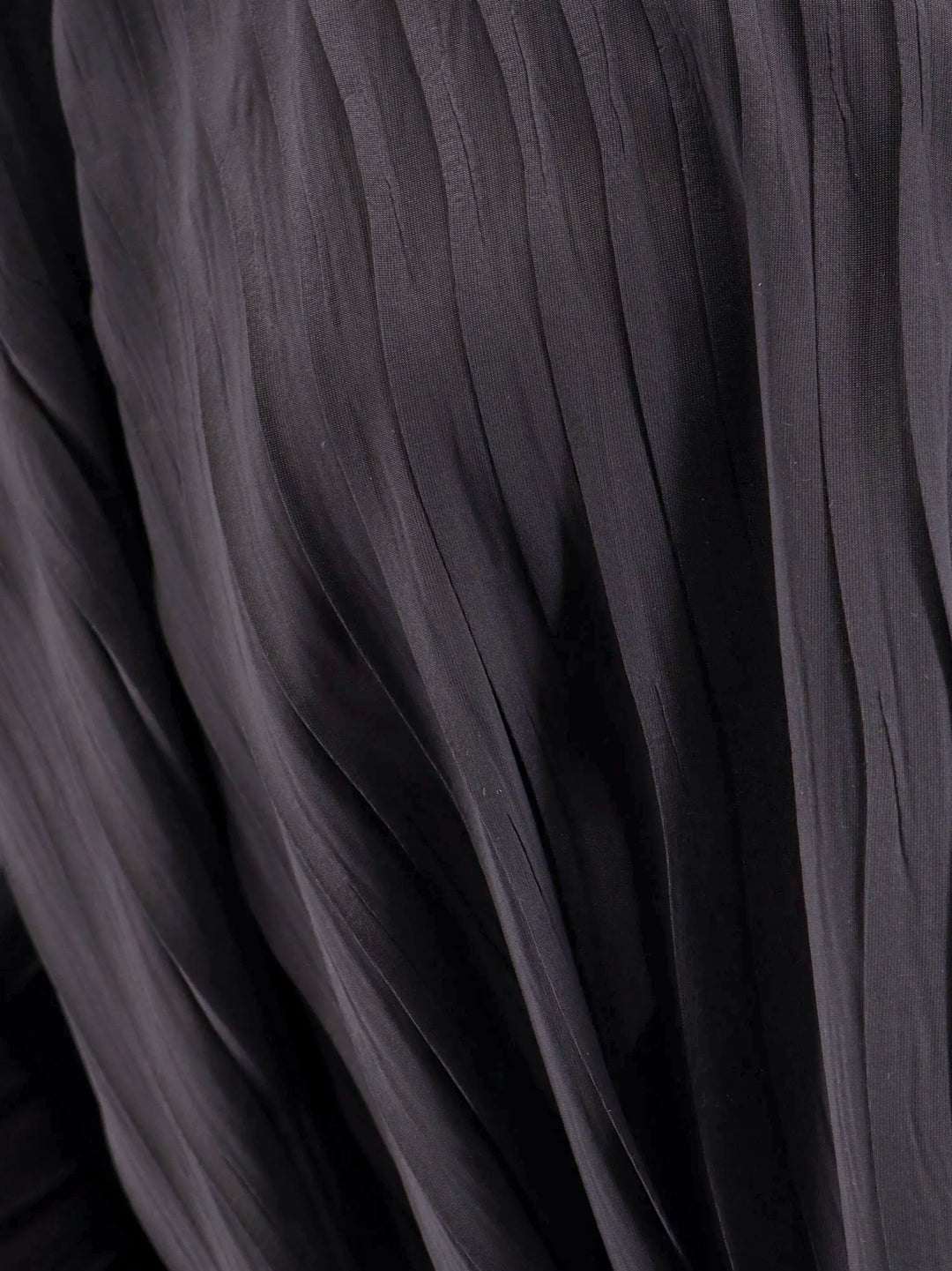 Giorgio Armani T-shirts and Polos - Blacks and greys | 2fa1bd2d1b7c6ea604e5d2054cc213dd61a3407a