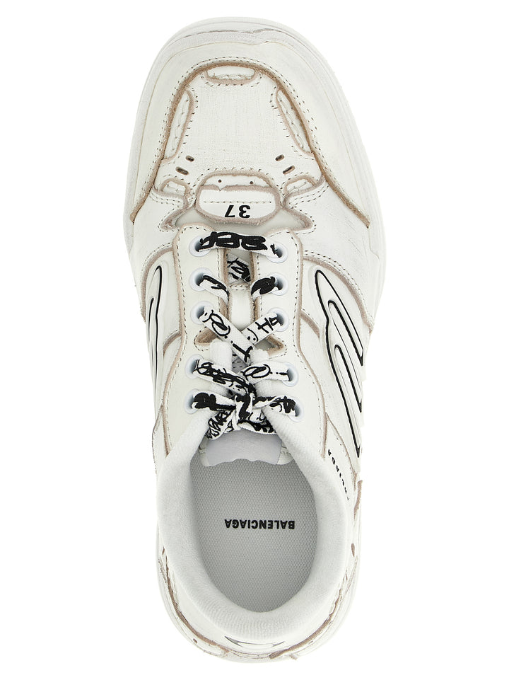 Balenciaga Hamptons Worn-Out Medio Sneakers - White | 2e9d1ed1c03c9aefa118b6c4d7197103e246ca14