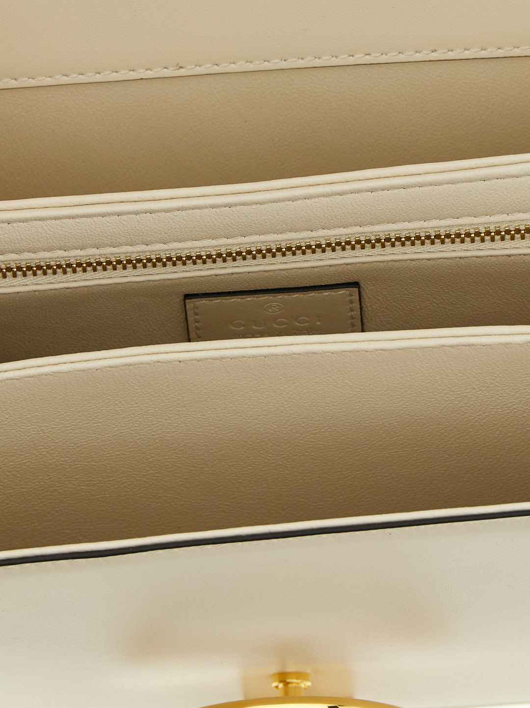 Gucci Siena Crossbody Bags - White | f043c84bb8c2204587959b522c6352d3782afe5d