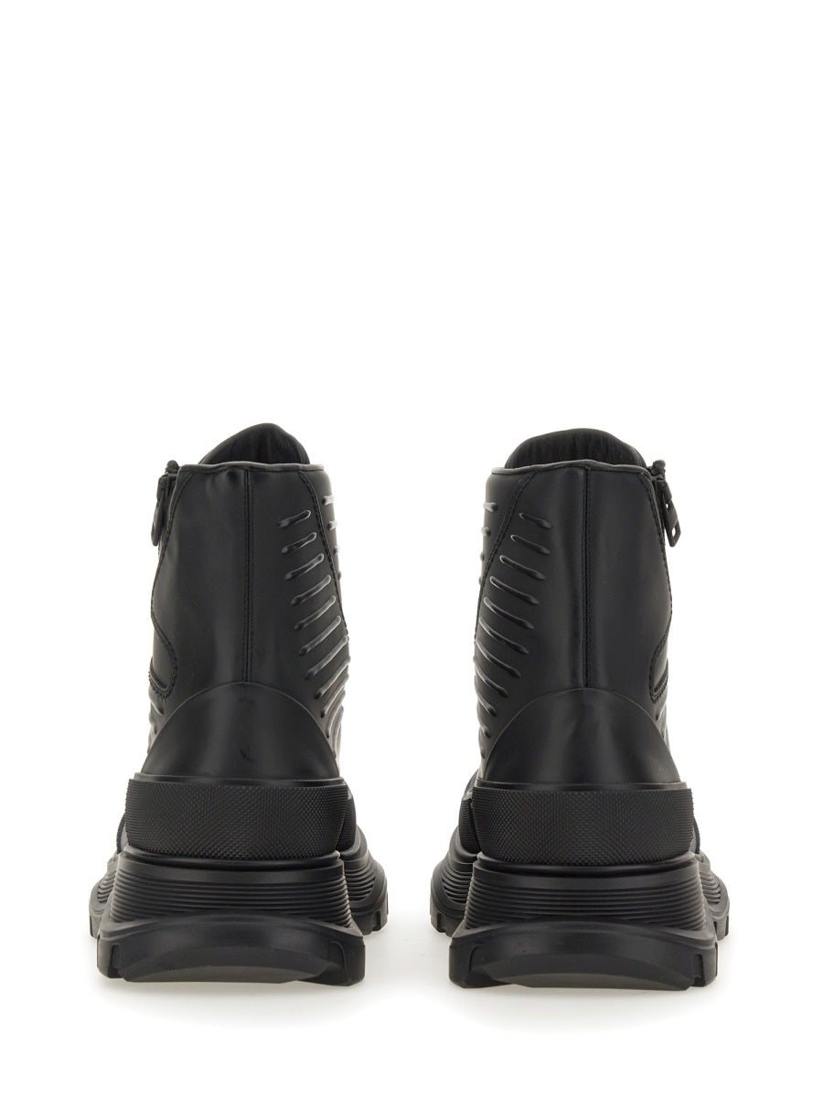 Alexander McQueen Boots - Black | Wanan Luxury