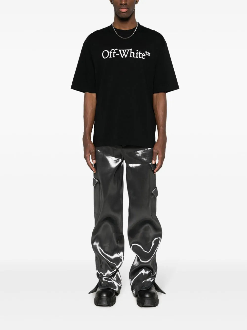Off White T-shirts - Black | 09847018e8381c509b9ac60aa39b363398da9855