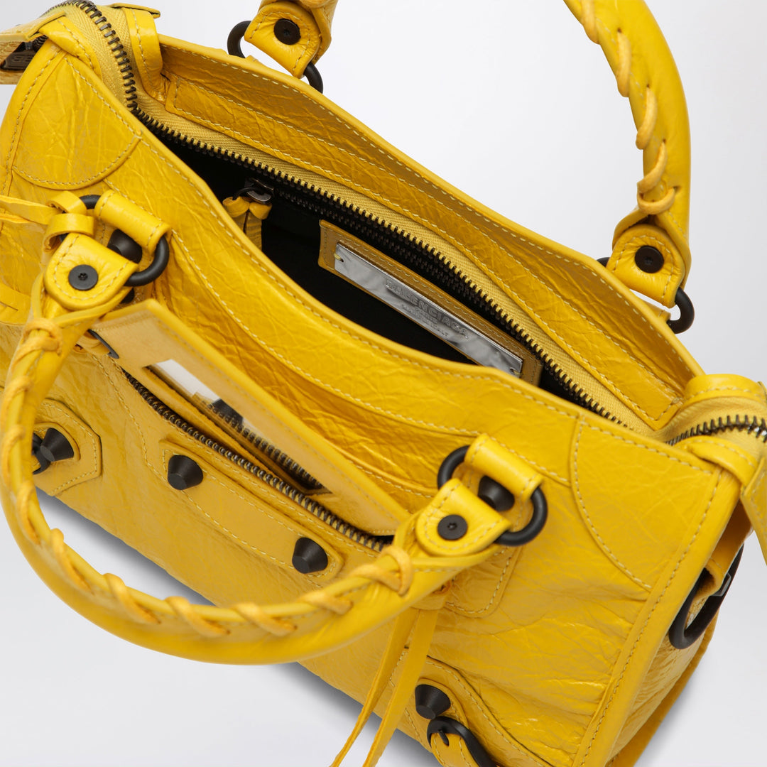 Balenciaga Apparel & Accessories - Yellow | 9dd3ee319a4cca07ec5bdf1f79451d03eaca0db3