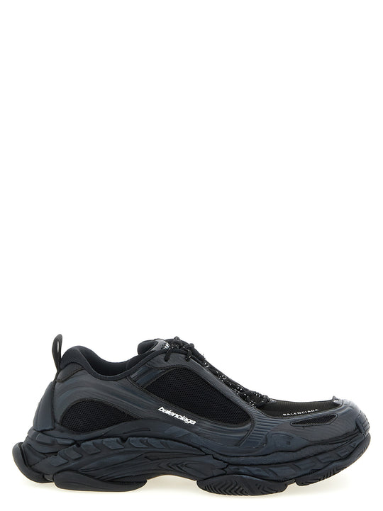 Triple S.2 Sneakers Black