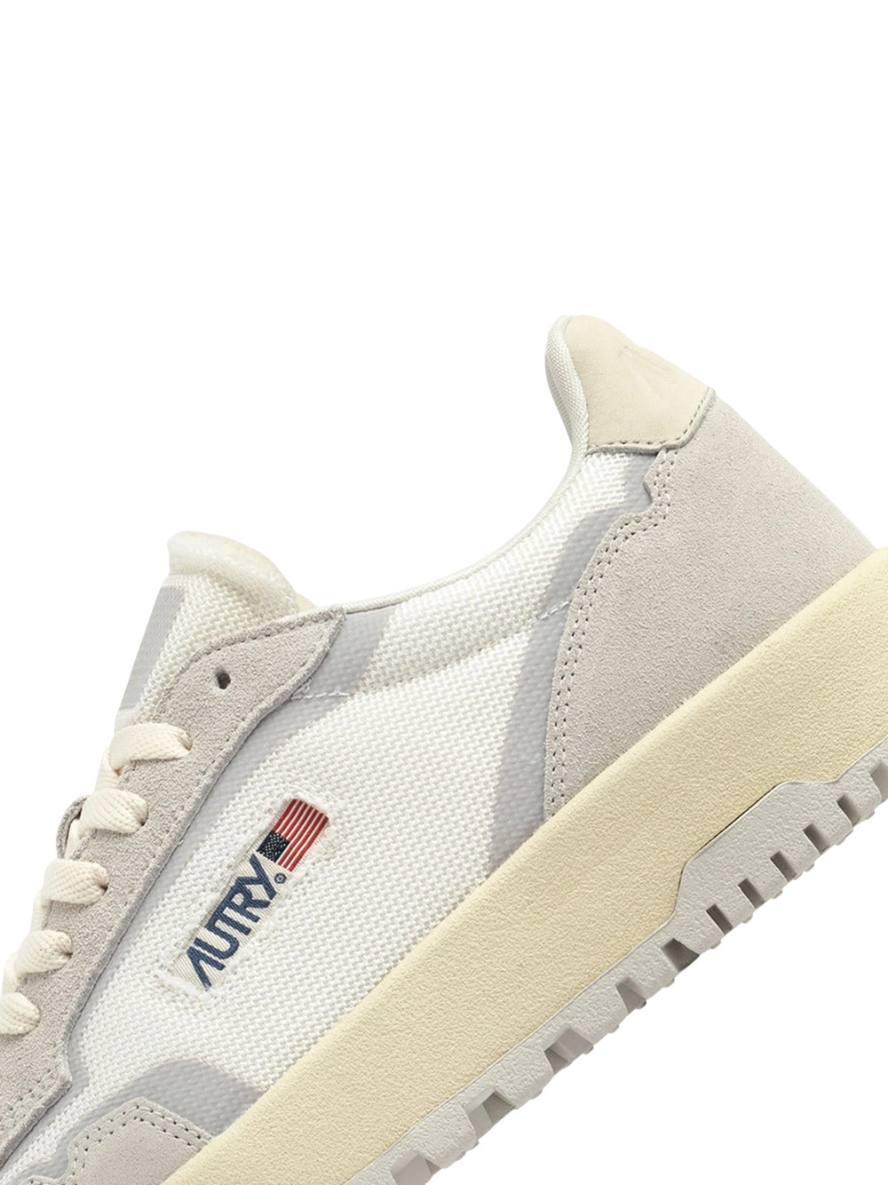 Autry Sneakers - White | 154b0743c19b4af751589dbcf8a939ee459042c8