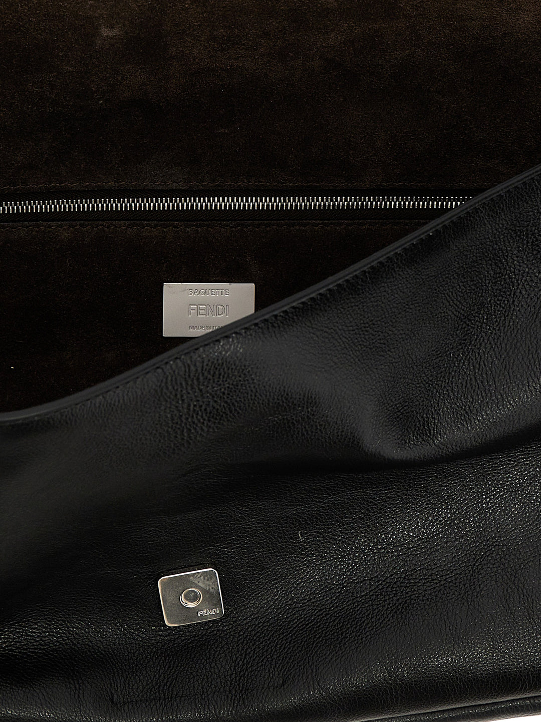 Fendi Baguette Chain Large Shoulder Bags - Black | 4084a9d49db03746d9ef9d7de34b2e4887b72938