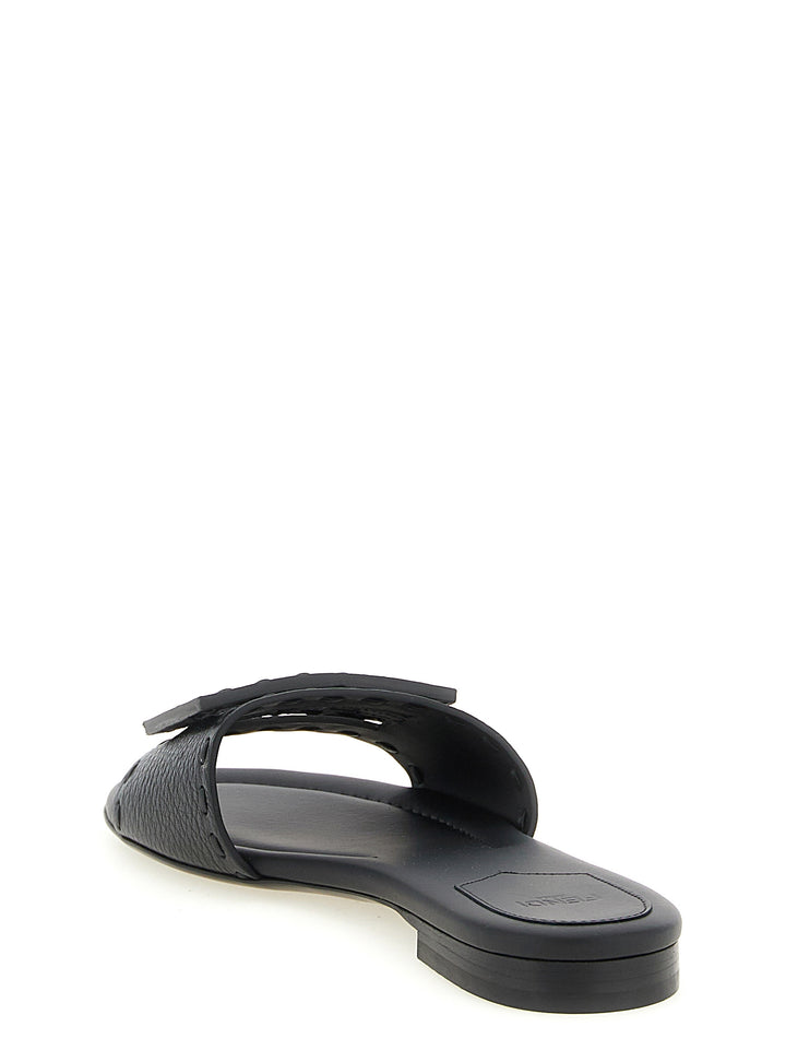 Fendi Baguette Sandals - Black | aa0e1c1382bd349b388ddc298c59ab86224f8a73