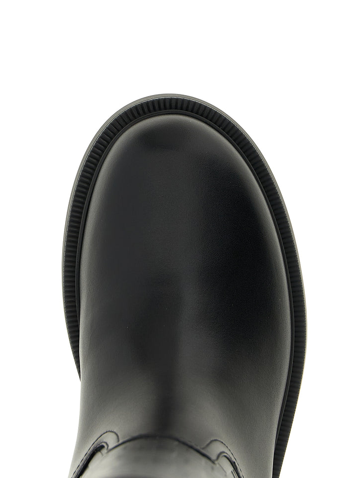 Fendi Fendi Filo Boots and Ankle Boots - Black | a506ceb113159457e0992df9d55a9d64e210a98f