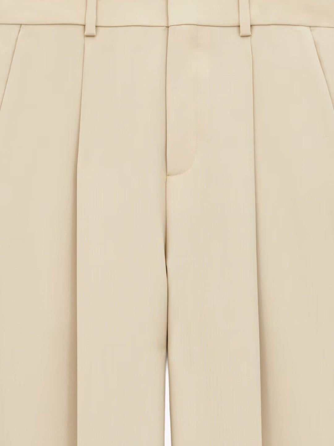 Saint Laurent  - Light and natural | f55b6019019c1868b088e7757203a419bbaf521e