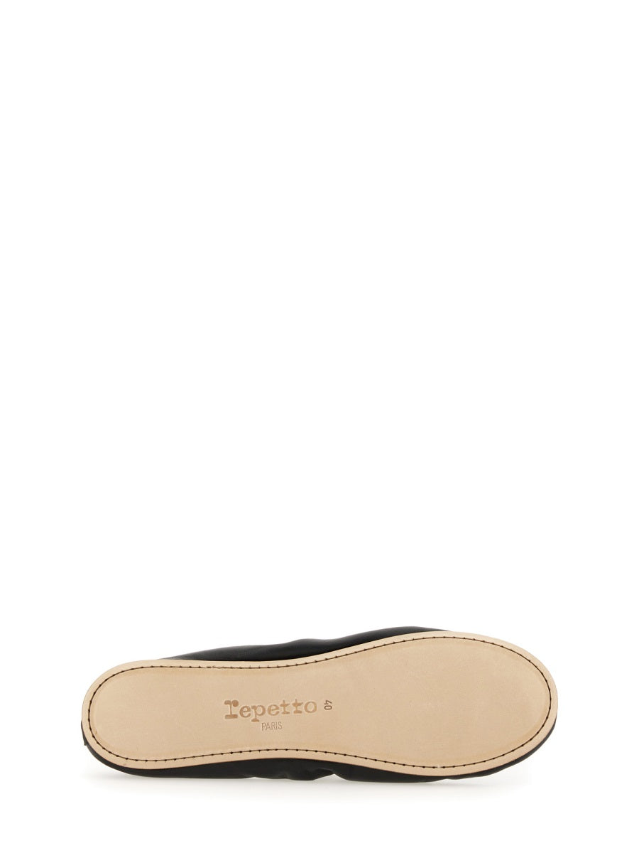 Repetto Flat Shoes - Black | e92c13d05f72d6e9f90103a4393fb1d770edb646