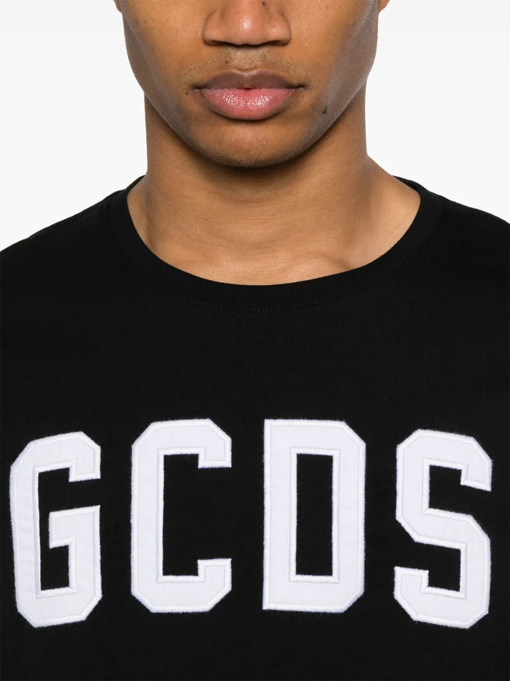 Gcds T-shirts - Black | fe1c05f162762be90140ecc5076bb93bdabe6d12