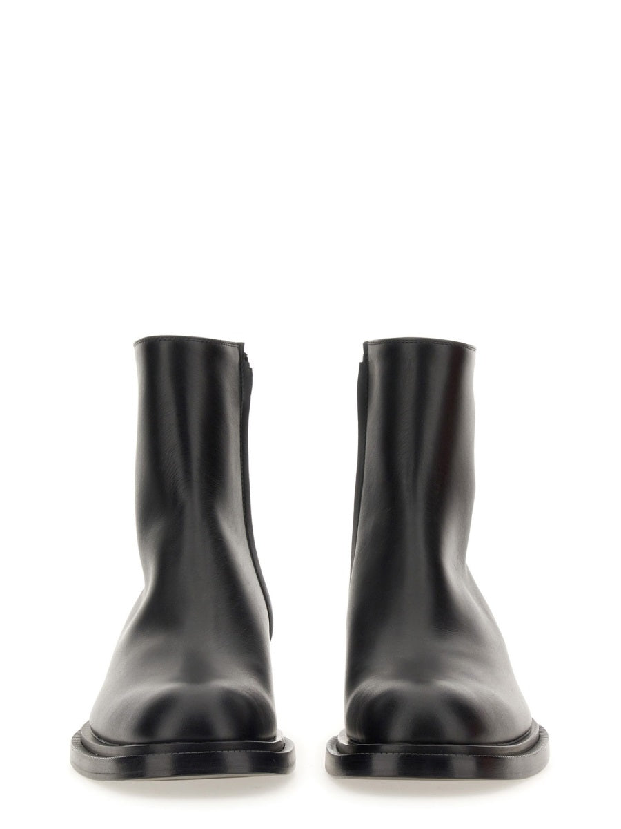 Alexander McQueen Boots - Black | Wanan Luxury
