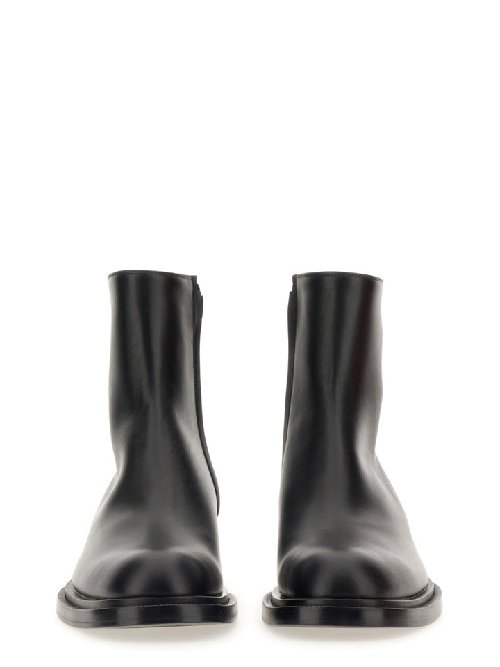 Alexander McQueen Boots - Black | Wanan Luxury