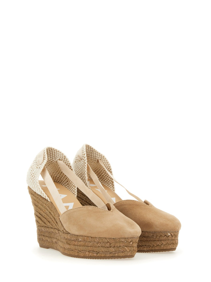 Manebí Flat Shoes - Beige | Wanan Luxury